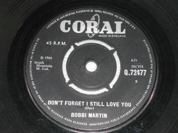 Bobbi Martin : Don't Forget I Still Love You / On The Outside (Looking In) (7")