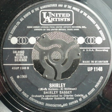 Shirley Bassey : Who Could Love Me (7")