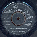 Herman's Hermits : There's A Kind Of Hush / Gaslite Street (7", Single)
