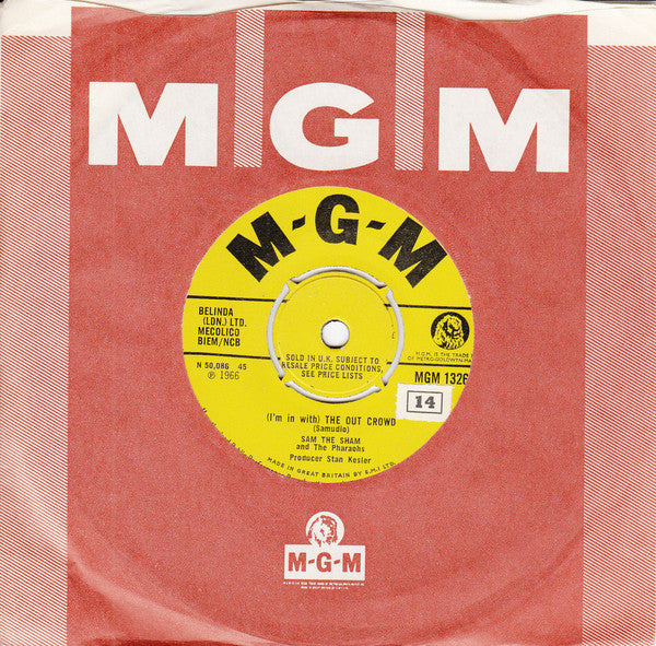 Sam The Sham & The Pharaohs : The Hair On My Chinny Chin Chin / (I'm In With) The Out Crowd (7", Single)