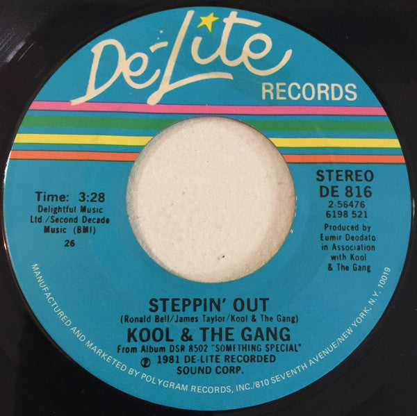Kool & The Gang : Steppin' Out (7", Single, 26)