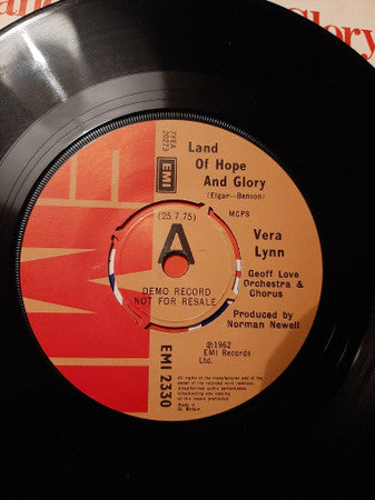 Vera Lynn : Land Of Hope & Glory (7", Promo)